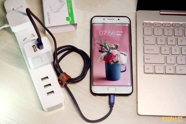 牛仔數(shù)據(jù)線，綠聯(lián)牛仔數(shù)據(jù)線