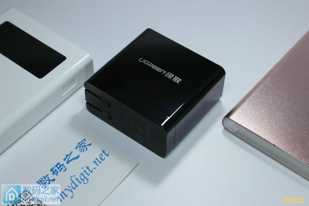 小身材大能量-綠聯(lián)四口充電器CD147評測拆解