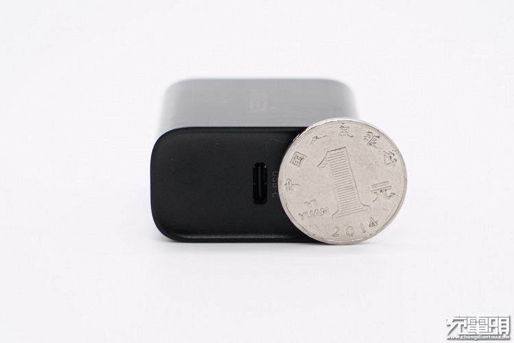 綠聯(lián)PD20W充電器開箱評測：開箱篇